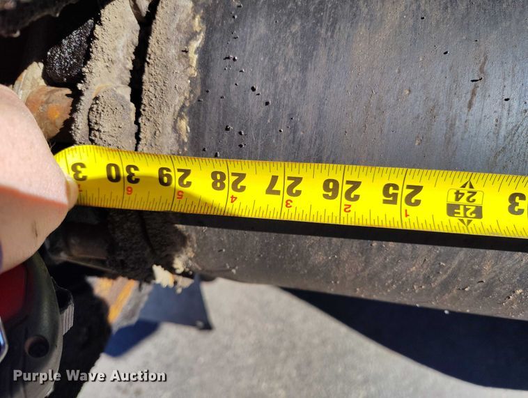 image for item DT0855 1997 Red River LB 237 live bottom trailer