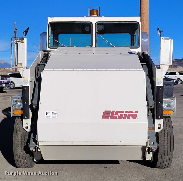 image for item DT0856 2006 Elgin Pelican Series P street sweeper