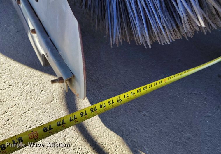 image for item DT0856 2006 Elgin Pelican Series P street sweeper