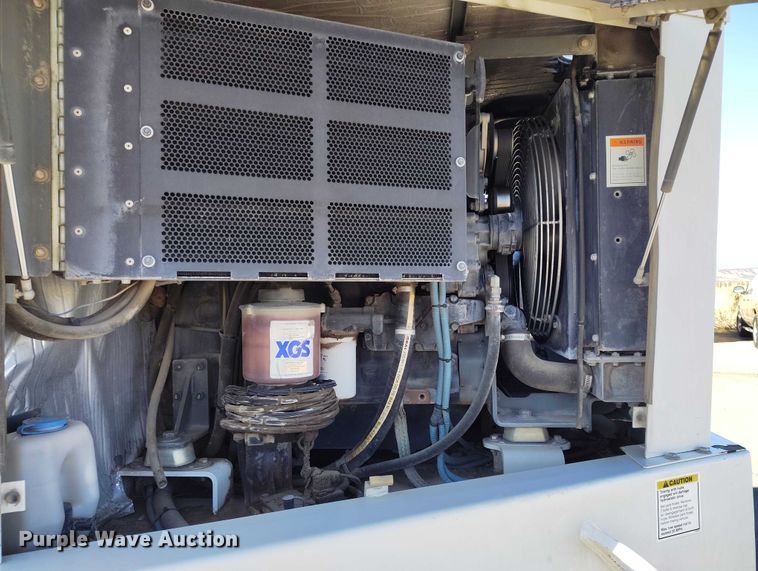 image for item DT0856 2006 Elgin Pelican Series P street sweeper