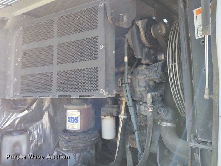 image for item DT0856 2006 Elgin Pelican Series P street sweeper