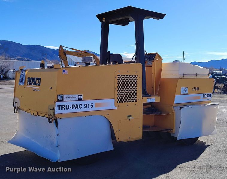 image for item DT0858 Rosco Tru-Pac 915 pneumatic roller