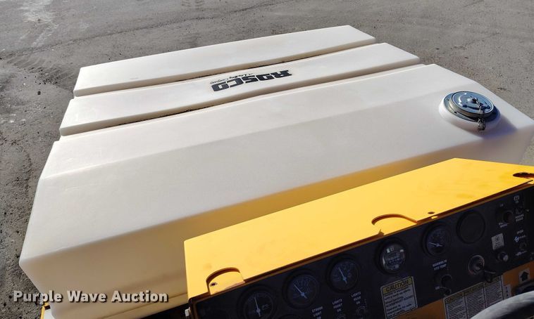 image for item DT0858 Rosco Tru-Pac 915 pneumatic roller