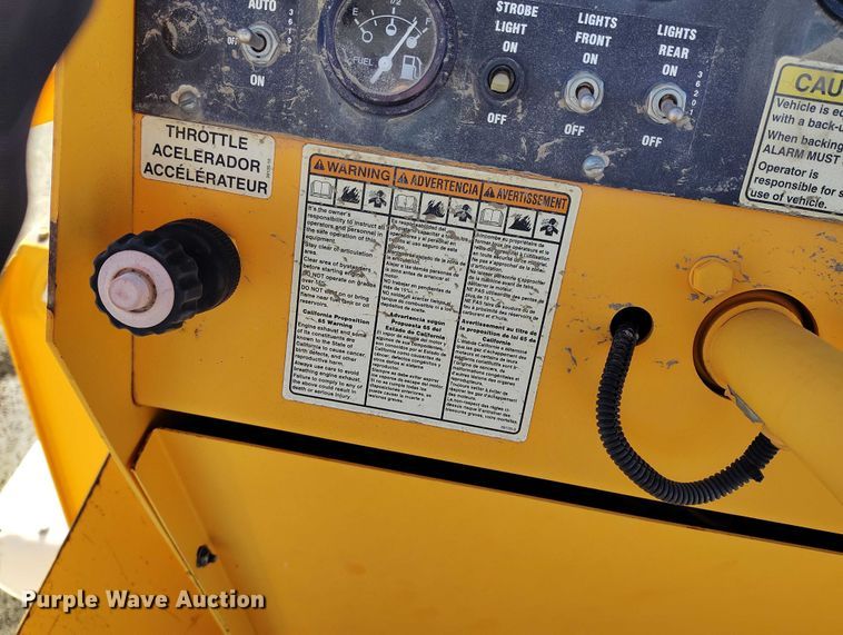 image for item DT0858 Rosco Tru-Pac 915 pneumatic roller