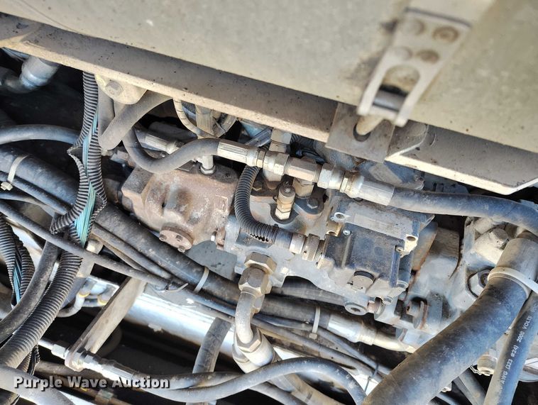 image for item DT0859 Cedar Rapids 461R paver