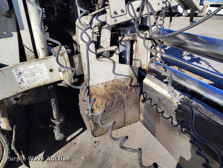 image for item DT0859 Cedar Rapids 461R paver