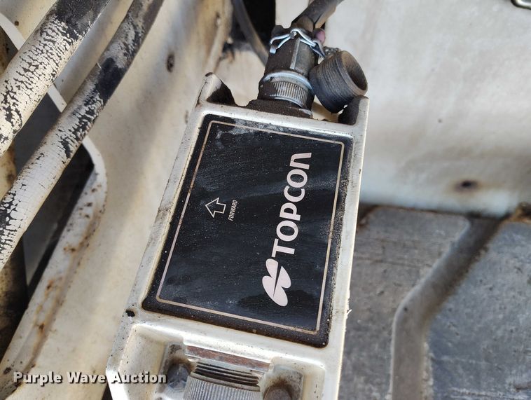 image for item DT0859 Cedar Rapids 461R paver