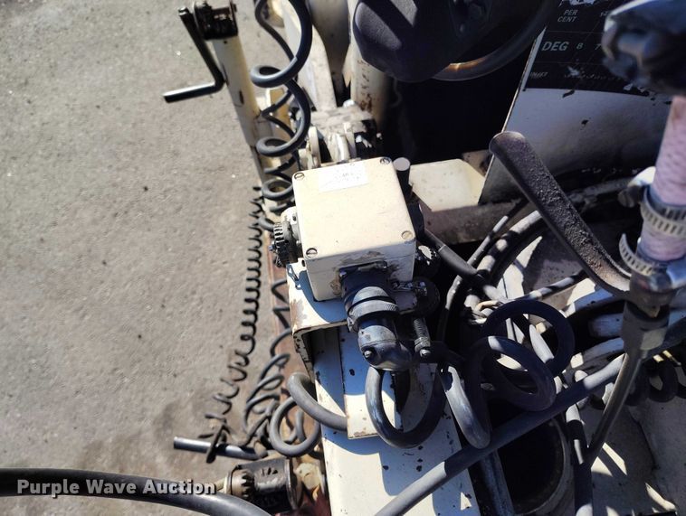 image for item DT0859 Cedar Rapids 461R paver