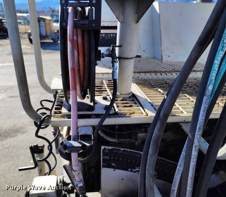 image for item DT0859 Cedar Rapids 461R paver