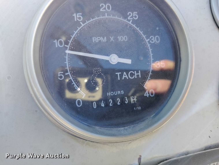 image for item DT0859 Cedar Rapids 461R paver