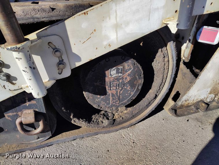 image for item DT0859 Cedar Rapids 461R paver