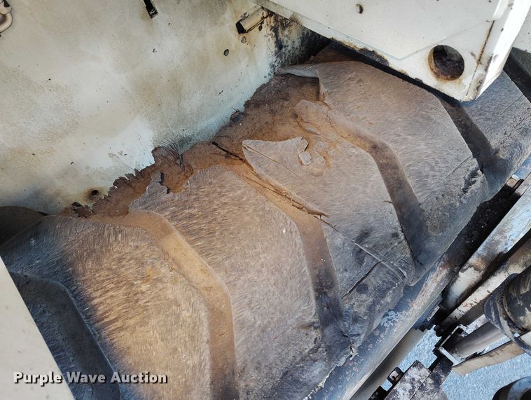 image for item DT0859 Cedar Rapids 461R paver