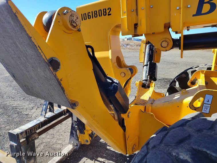 image for item DT0861 2017 JCB 510.56 telehandler