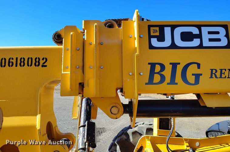 image for item DT0861 2017 JCB 510.56 telehandler