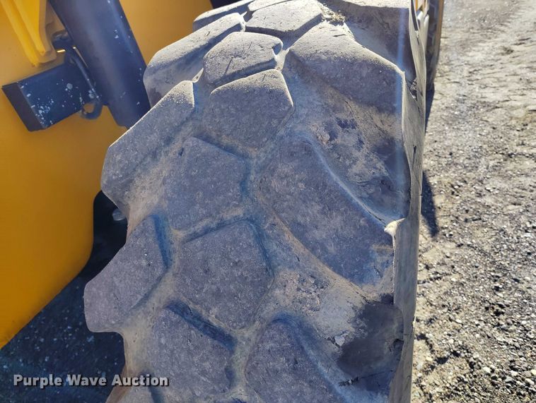 image for item DT0861 2017 JCB 510.56 telehandler