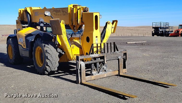 image for item DT0862 2017 JCB 514.56 telehandler