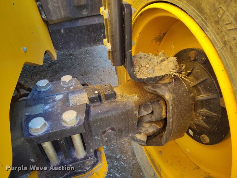 image for item DT0862 2017 JCB 514.56 telehandler