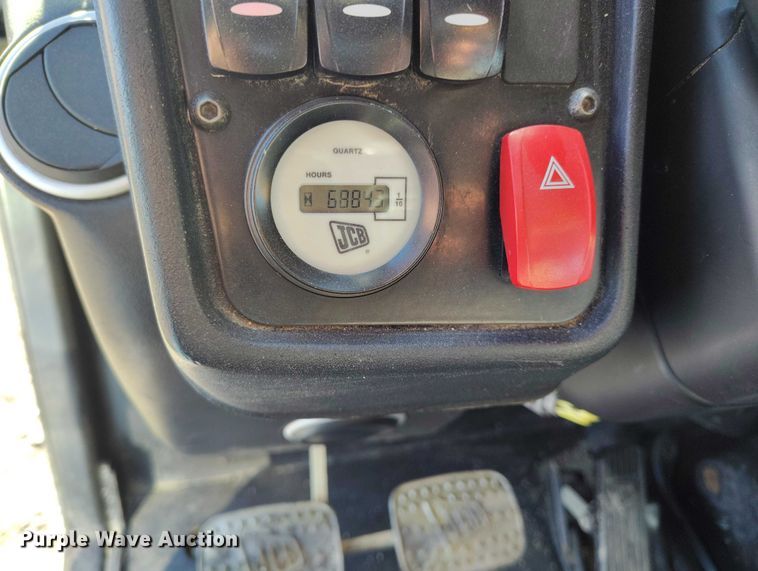 image for item DT0862 2017 JCB 514.56 telehandler