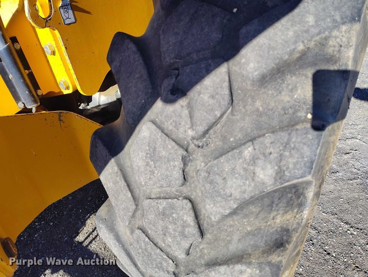 image for item DT0862 2017 JCB 514.56 telehandler