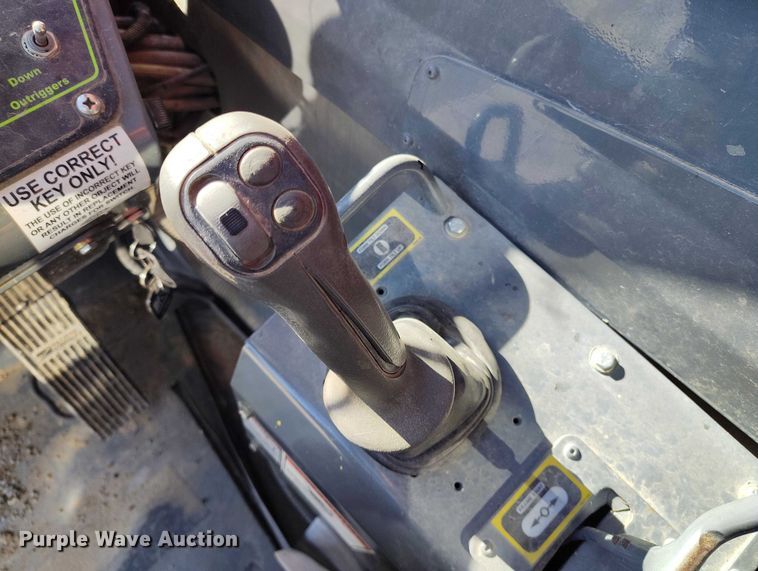 image for item DT0863 2010 Xtreme XR1245 telehandler