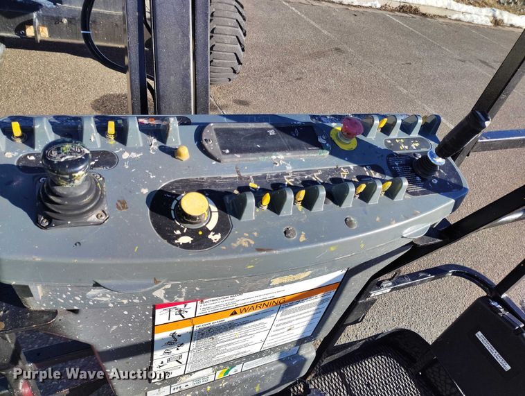 image for item DT0864 2015 JLG 450AJ boom lift