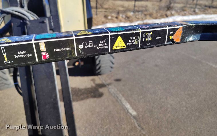 image for item DT0864 2015 JLG 450AJ boom lift