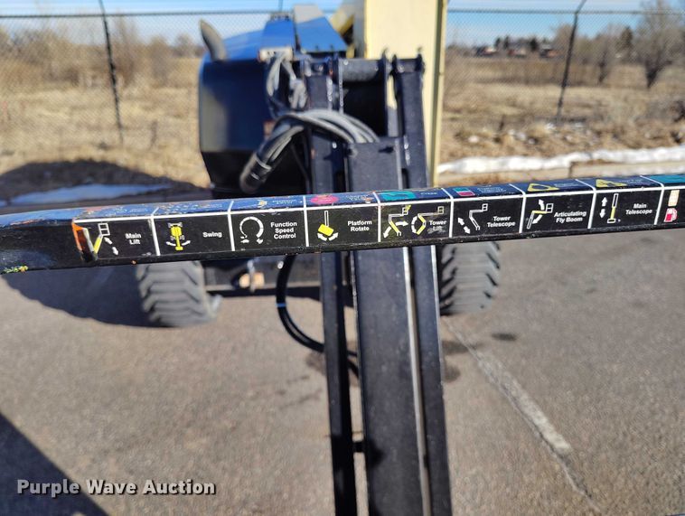 image for item DT0864 2015 JLG 450AJ boom lift