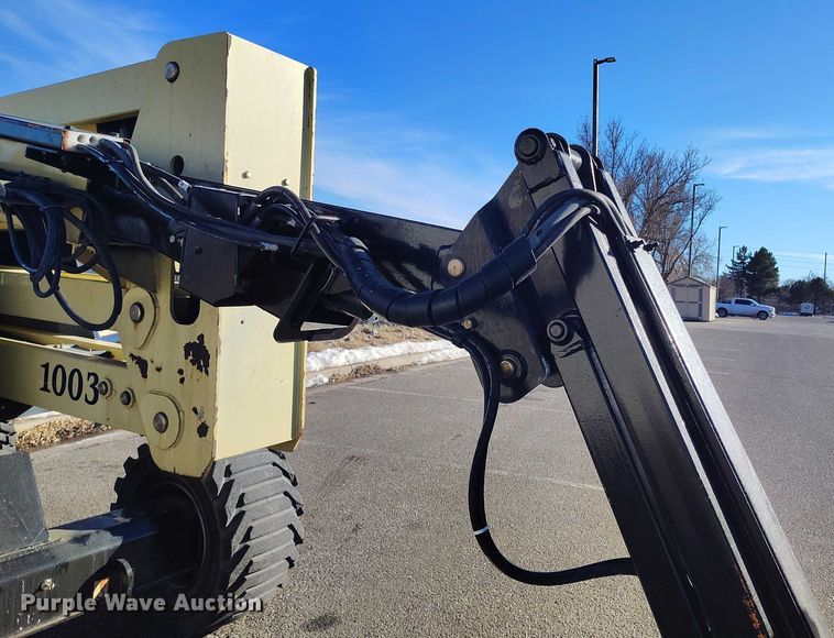 image for item DT0864 2015 JLG 450AJ boom lift