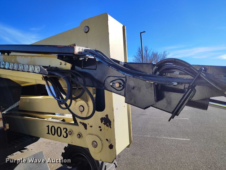 image for item DT0864 2015 JLG 450AJ boom lift