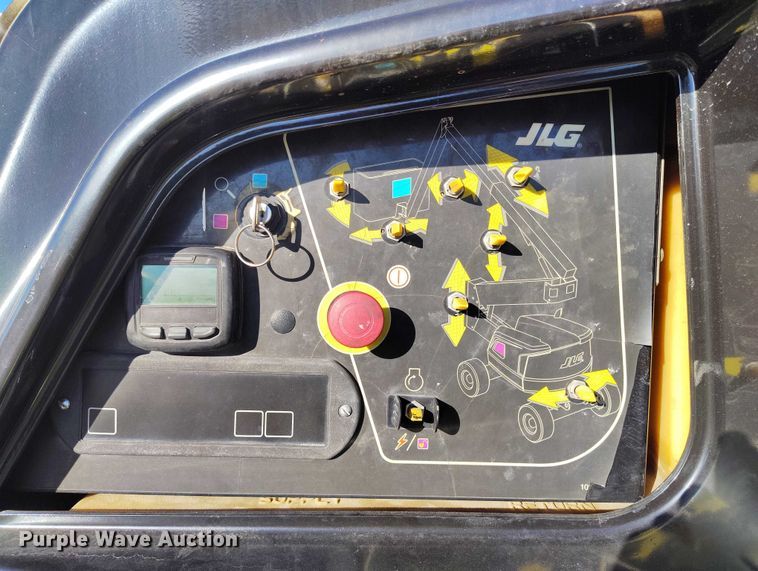 image for item DT0864 2015 JLG 450AJ boom lift