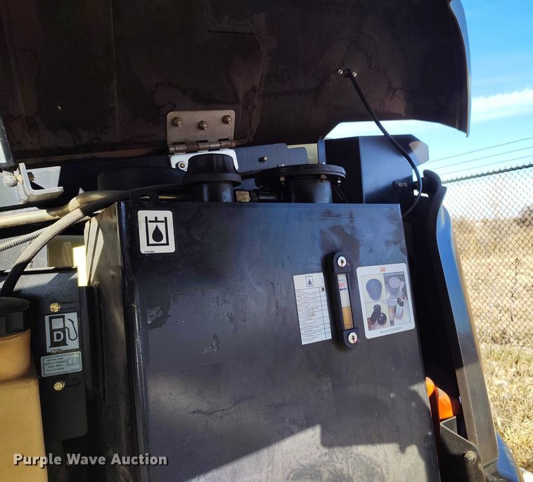 image for item DT0864 2015 JLG 450AJ boom lift