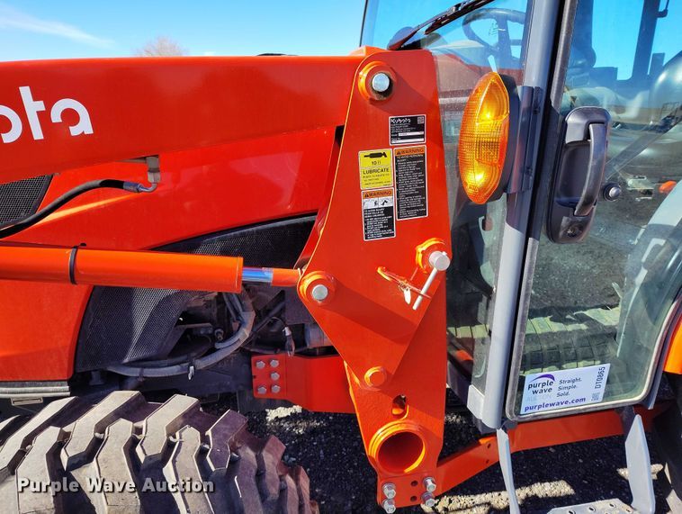 image for item DT0865 2023 Kubota MX5400HSTC MFWD tractor