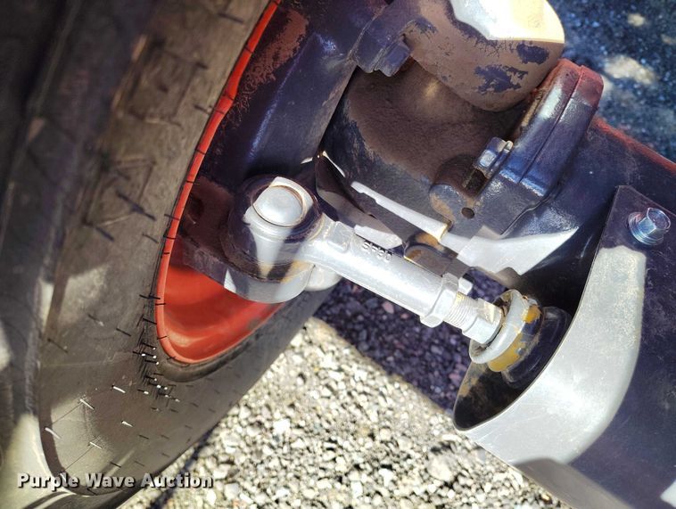 image for item DT0865 2023 Kubota MX5400HSTC MFWD tractor