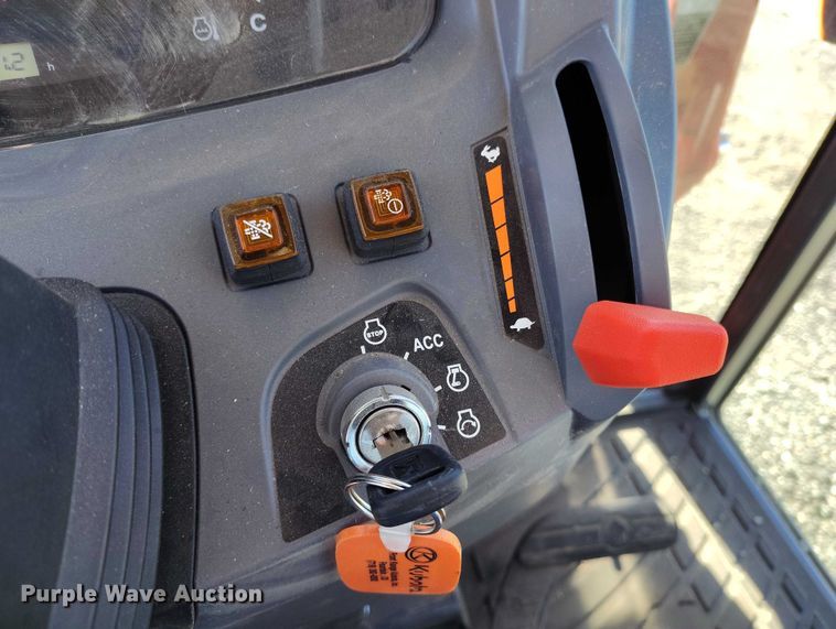 image for item DT0865 2023 Kubota MX5400HSTC MFWD tractor