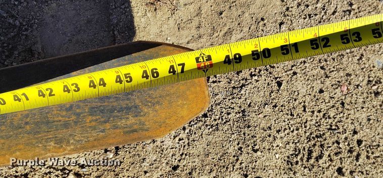 image for item DT0865 2023 Kubota MX5400HSTC MFWD tractor