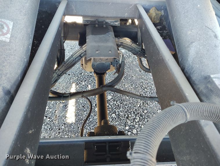 image for item DT0867 1997 SkyJack SJ8841 scissor lift