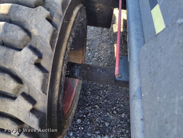 image for item DT0867 1997 SkyJack SJ8841 scissor lift