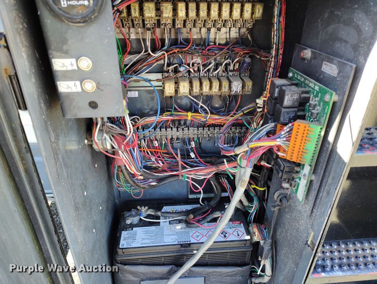 image for item DT0867 1997 SkyJack SJ8841 scissor lift