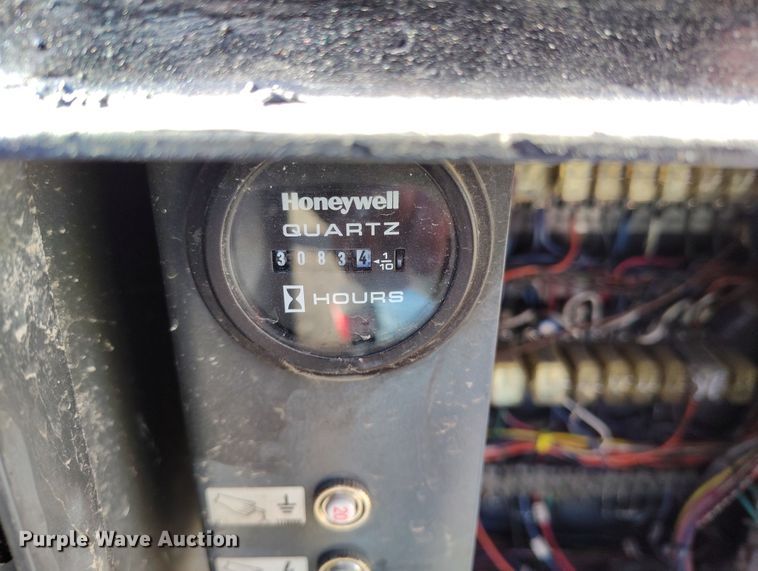 image for item DT0867 1997 SkyJack SJ8841 scissor lift