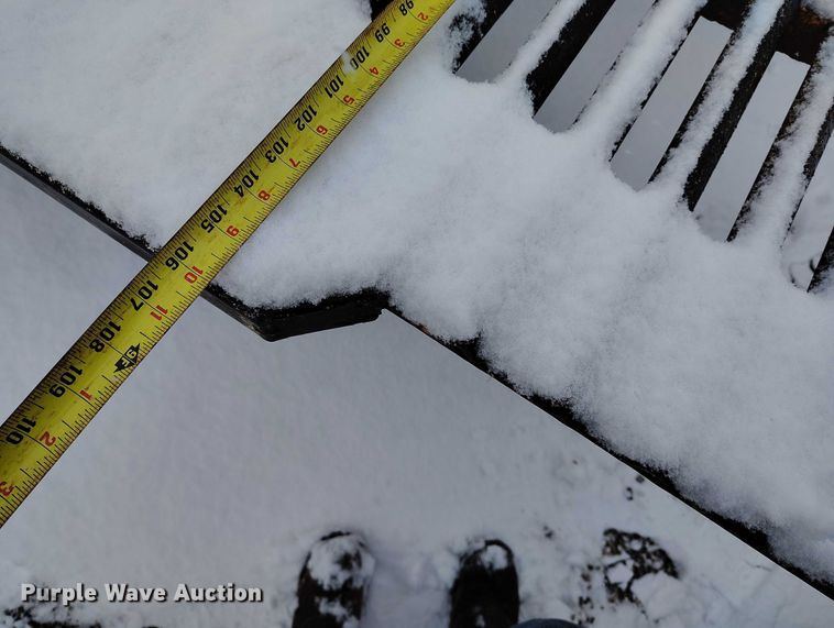 image for item DT0875 1986 Wisconsin DT20 tilt deck equipment trailer