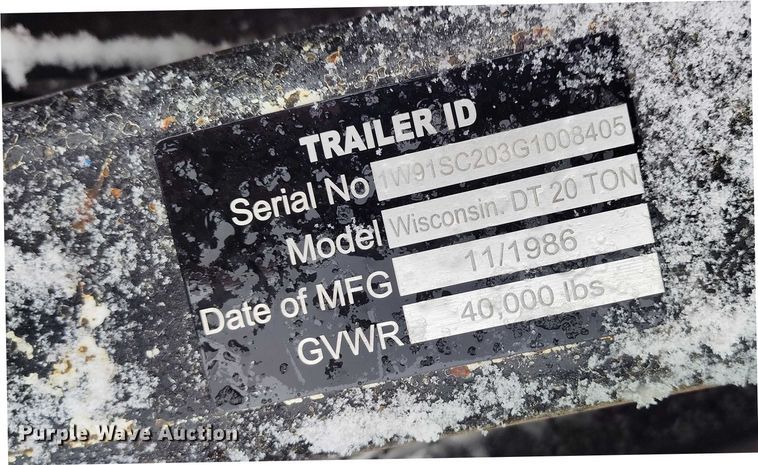 image for item DT0875 1986 Wisconsin DT20 tilt deck equipment trailer