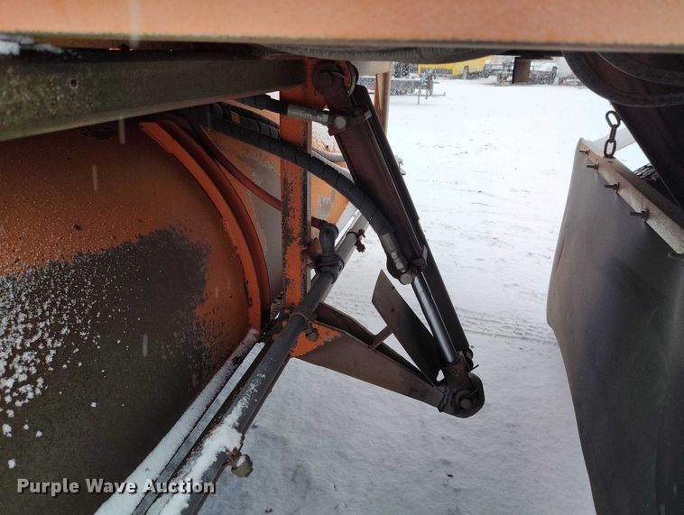 image for item DT0878 Broce RJ350 broom