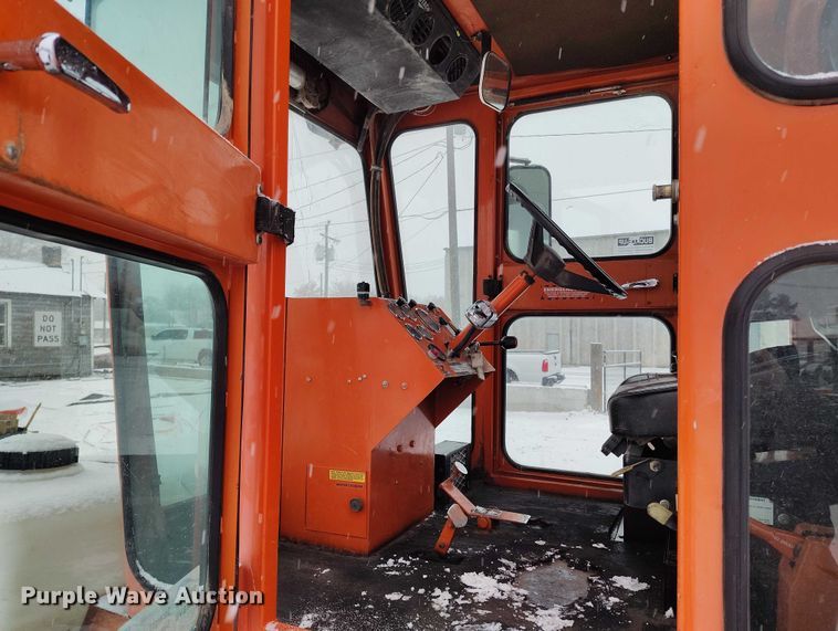 image for item DT0878 Broce RJ350 broom