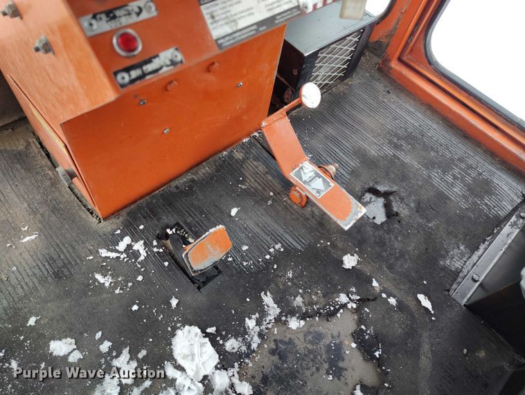 image for item DT0878 Broce RJ350 broom