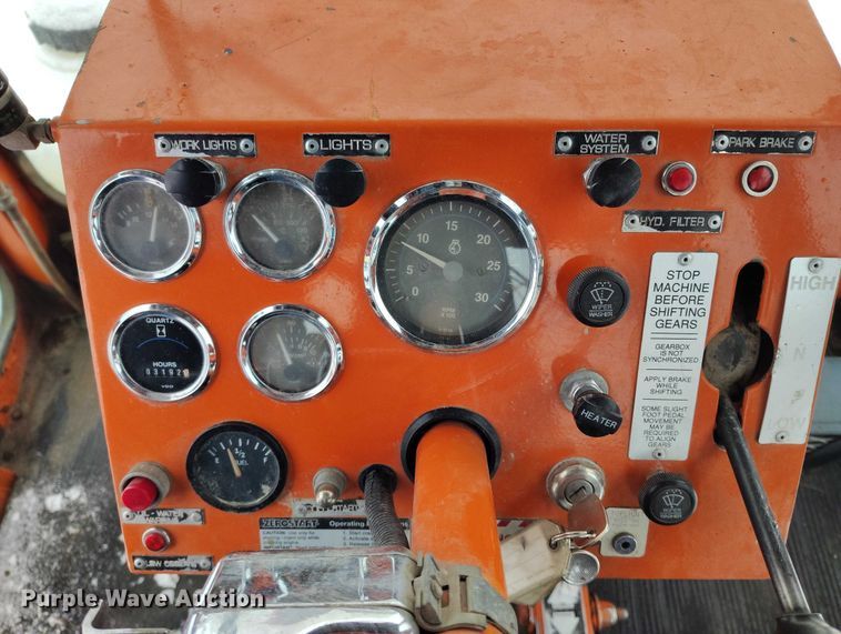 image for item DT0878 Broce RJ350 broom