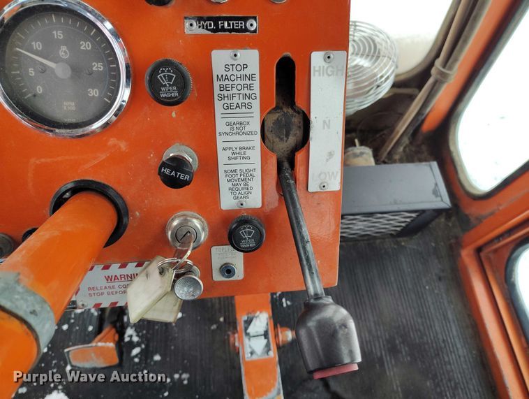 image for item DT0878 Broce RJ350 broom