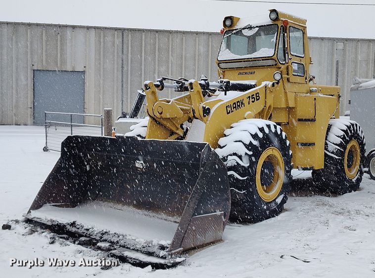 image for item DT0879 Michigan 75B wheel loader