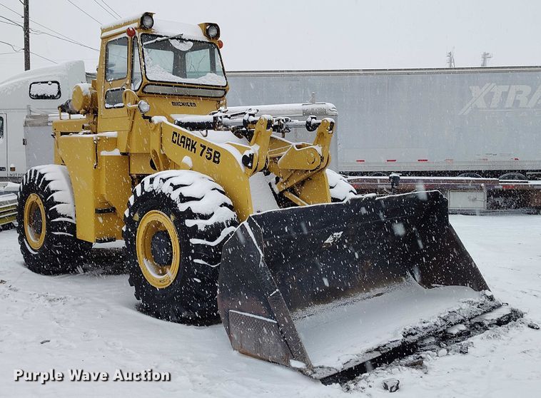image for item DT0879 Michigan 75B wheel loader