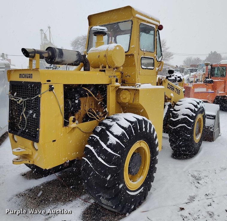 image for item DT0879 Michigan 75B wheel loader
