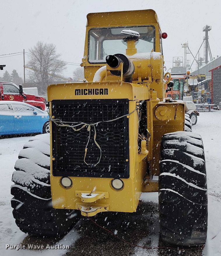 image for item DT0879 Michigan 75B wheel loader